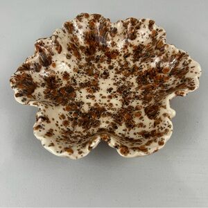 Ceramic Glazed Speckled Ruffle Hobby Pottery